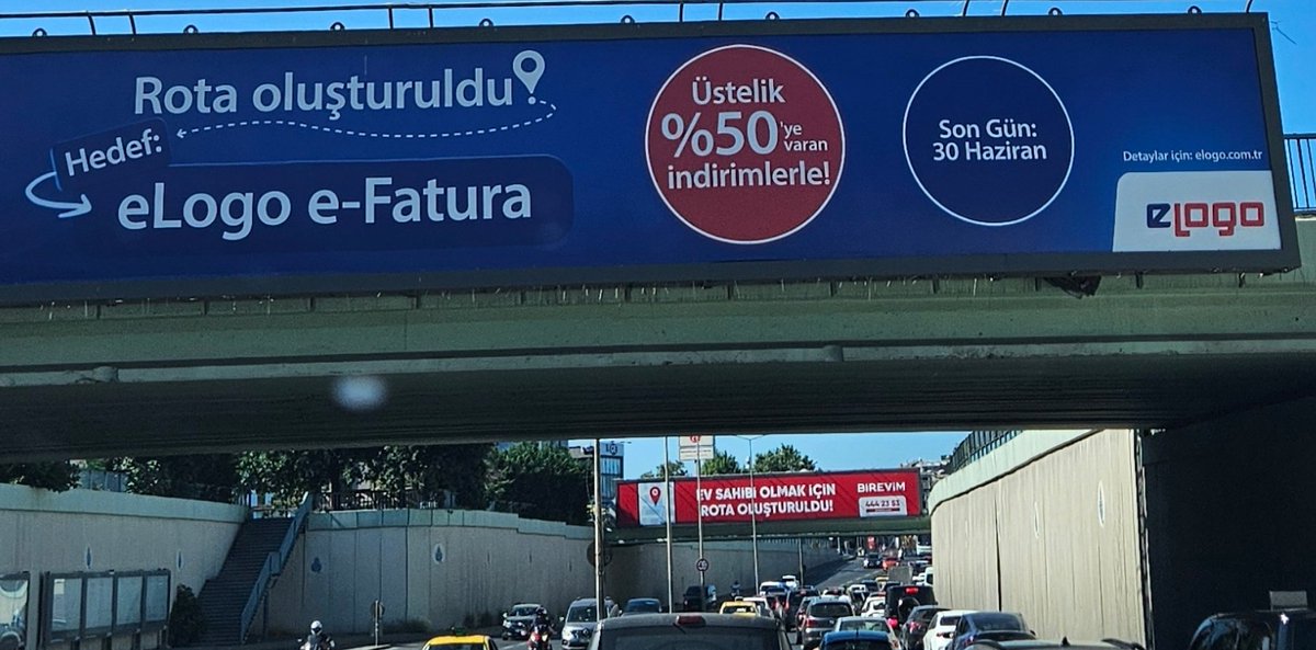 Reklama harcanan para azaldıkça kalite yerlerde:
● Rota Oluşturuldu. Hedef e-Fatura (Logo Yazılım)
● Ev Sahibi Olmak İçin Rota Oluşturuldu (Birevim)
Arada 100 metre mesafe yok.

"Rota Oluşturuldu" ifadesi Google Maps ve Yandex'de 2013 sonu kullanılmaya başladı. 12 yıl olmuş.