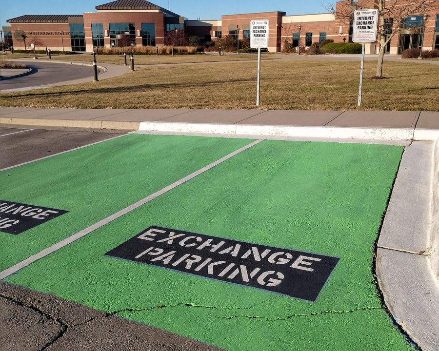 shawneeKSpolice's tweet image. Local sales? Remember that we have an Internet Exchange location at our Police Department at 5850 Renner Road!
The location is video monitored 24 hours a day, 365 days a year, where you can feel safe making a purchase exchange.
To learn more:
zurl.co/8OlS