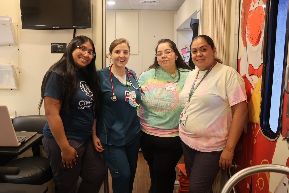 apsupdate's tweet image. 🎉 The New Student Enrollment & Health Fair at the APS Student & Family Support Hub was a HUGE success! Families showed up and showed out to get their scholars ready for the upcoming school year. 💪From ear, eye, and dental check-ups to required immunizations, sports physicals,…