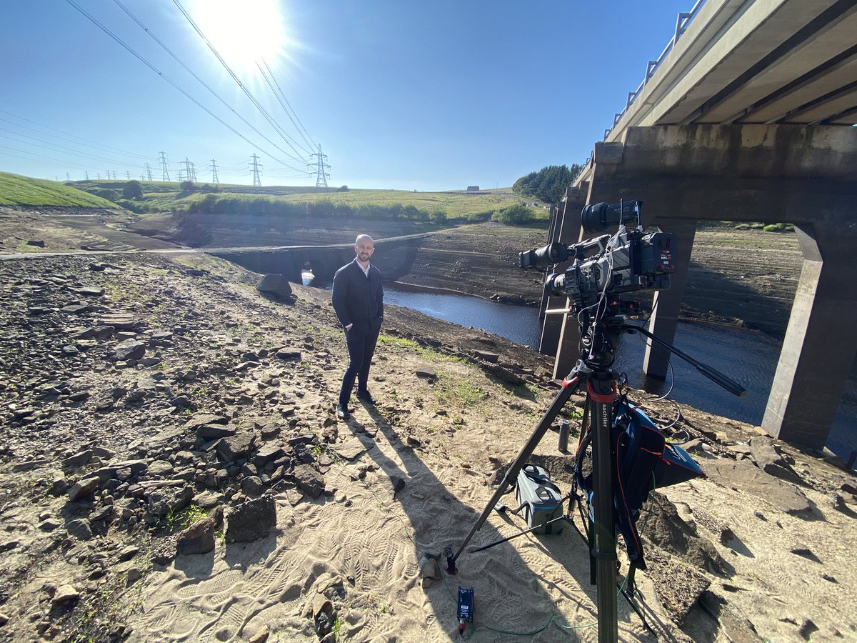 Standing in the dried out Baitings Reservoir with <a href="/JonnyBrownYorks/">Jonathan Brown</a> for <a href="/itvnews/">ITV News</a> this evening