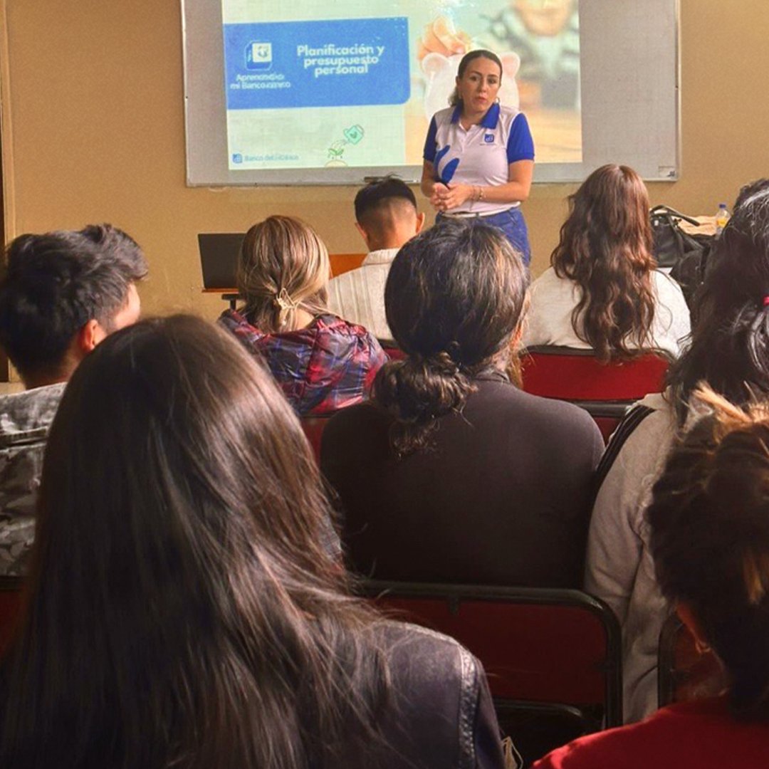 Banco del Pacífico capacitó a más de 40 jóvenes de Aldeas SOS en educación financiera, fortaleciendo su autonomía y promoviendo iniciativas productivas.

Reafirmamos así nuestro compromiso con la inclusión y el desarrollo económico sostenible.