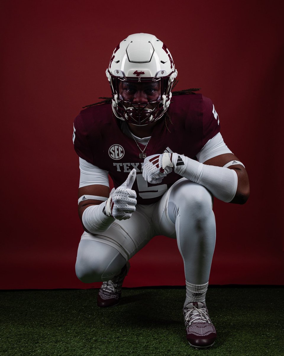you look good in Maroon and White!