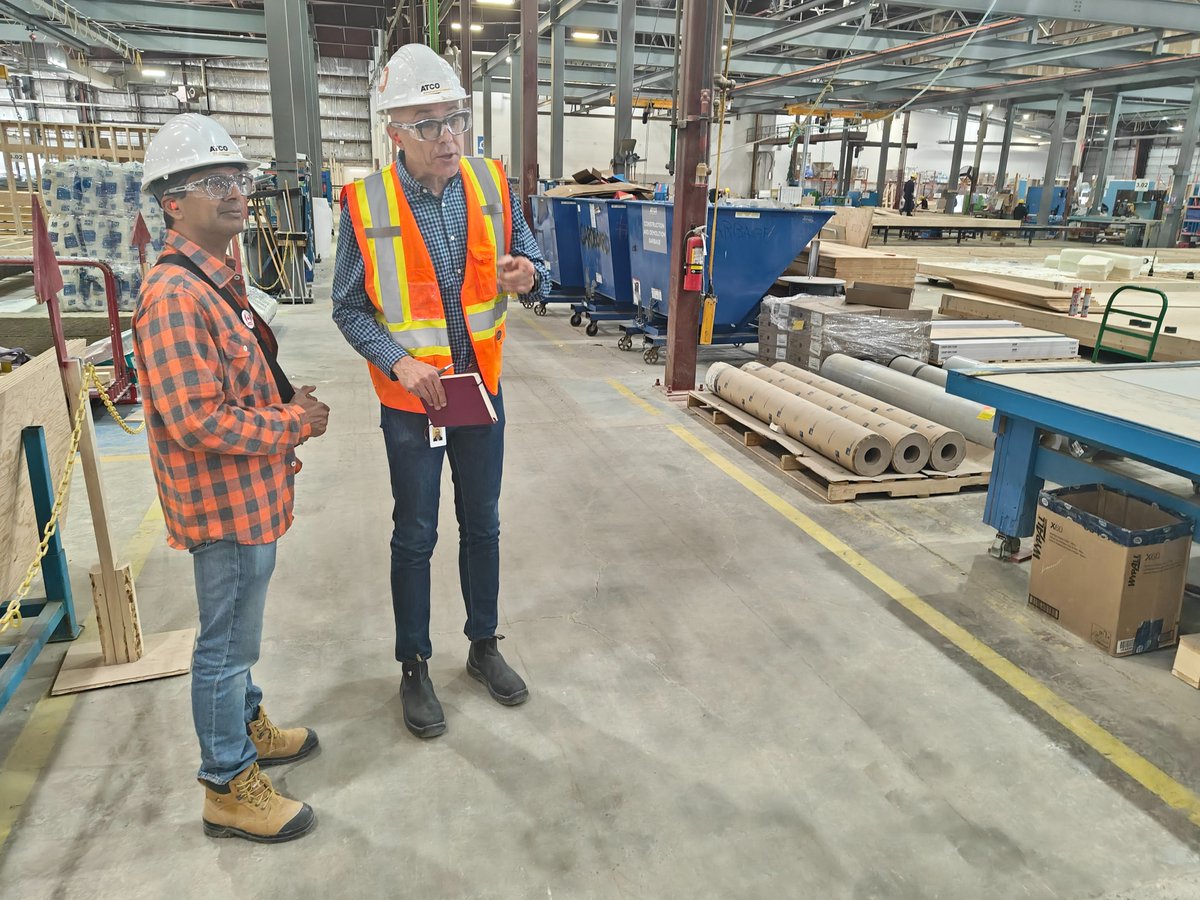 Many thanks to Calgary-Elbow MLA <a href="/SamirKayande/">Samir Kayande 🇺🇦🧡🇨🇦</a>  for touring <a href="/ATCO/">ATCO</a> Structures &amp; Logistics in Southwest Calgary with us on Monday. We learned a lot about ATCO's pivot into modular housing with <a href="/AttainableHomes/">AttainableHomes</a> and how members of Local 2010 are supporting the work. #ubcbuilt