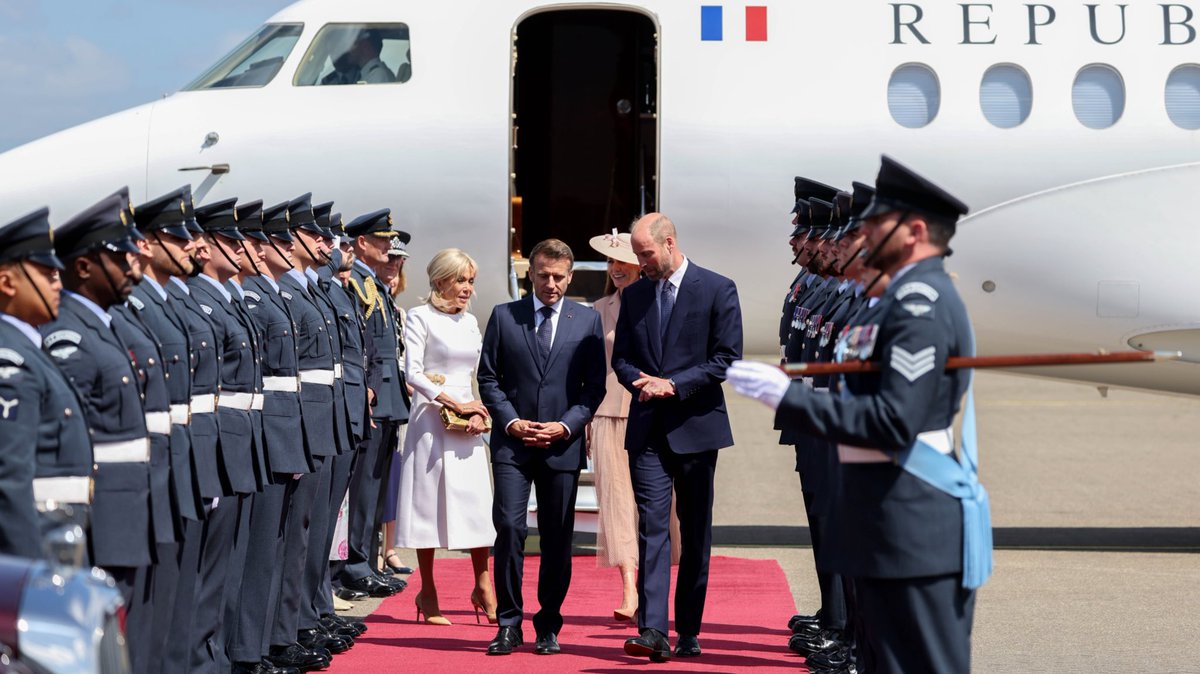The Prince and Princess of Wales (@kensingtonroyal) on Twitter photo A pleasure to welcome Président <a href="/EmmanuelMacron/">Emmanuel Macron</a> and Mrs. Macron to Windsor today 🇫🇷🤝🇬🇧 A pleasure to welcome Président <a href="/EmmanuelMacron/">Emmanuel Macron</a> and Mrs. Macron to Windsor today 🇫🇷🤝🇬🇧