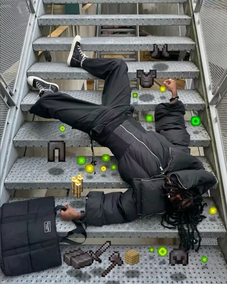 insaneposes's tweet image. 