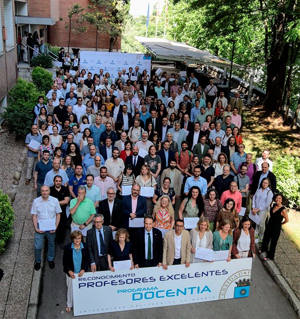 Liderazgo_UPM's tweet image. 🎓 La UPM reconoce la #excelencia docente de 327 profesores a través del programa #DOCENTIA-UPM.

Un merecido reconocimiento al compromiso, la calidad y la vocación educativa.

¡Gracias por construir el futuro desde las aulas!
🔗 upm.es/?id=CON20802&amp;amp;p…
#SomosUPM @La_UPM