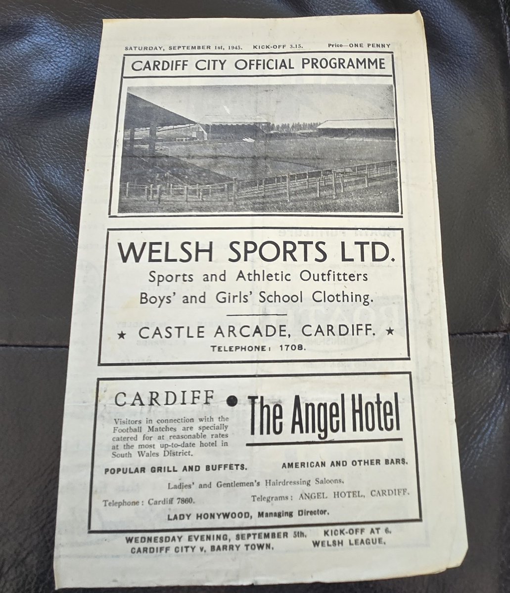 CCFCProgrammes's tweet image. Cant be many of these about Cardiff City v Hereford Town 1/9/45 in the western league @TheBluebirdProg @HerefordFC