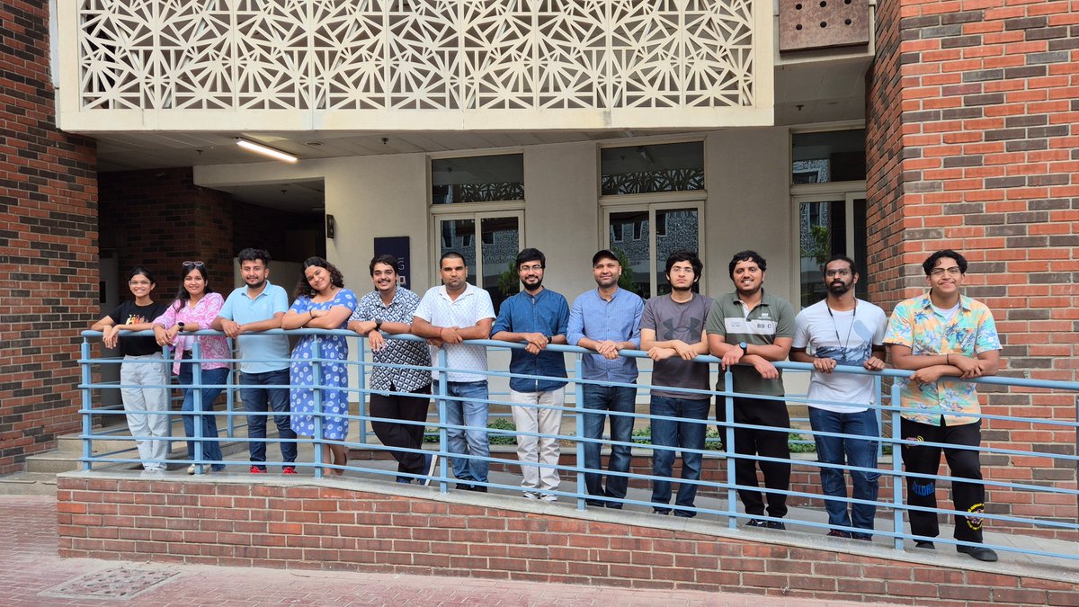 sudiptatung's tweet image. Our lab grew considerably this summer. And, it was a great day for a lab photo! #Summer2025 #IGEL