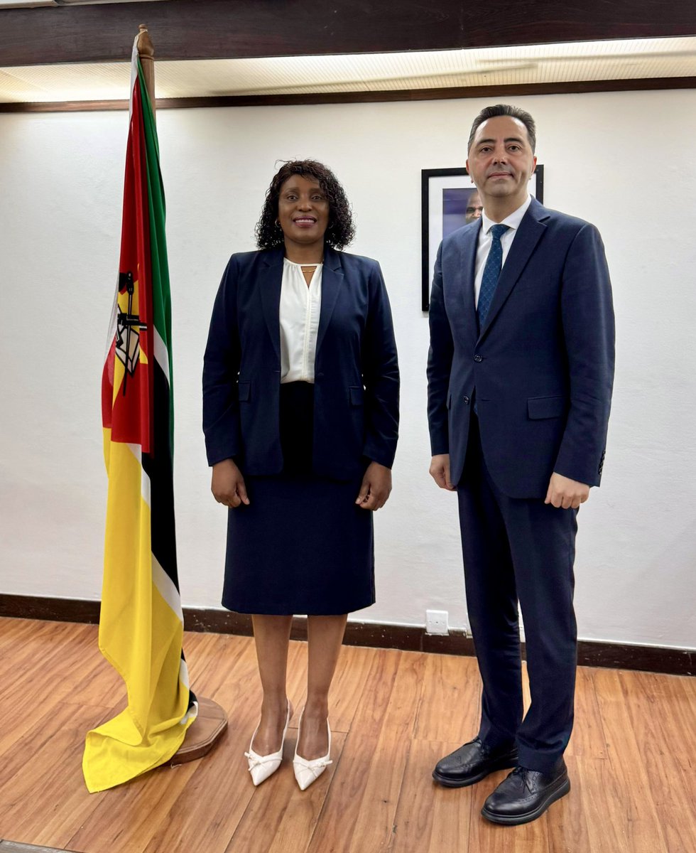 Büyükelçi Ferhat Alkan, Mozambik Eğitim ve Kültür Bakanı Sayın Samaria Tovela’ya bir nezaket ziyareti gerçekleştirmiştir. 

Görüşmede, ikili eğitim ve kültür konuları ile bu alanlarda uluslararası işbirliği istişare edilmiştir. 

Bakan Sayın Tovela’ya nazik kabulleri için çok