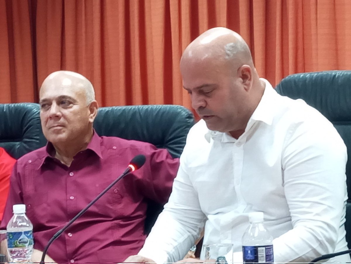 Dr. Roberto Morales Ojeda (@drrobertomojeda) on Twitter photo Participamos en el Consejo Nacional de la CTC que pospuso su XXII Congreso para mediados de 2026. También liberó a <a href="/UlisesGuilarte/">Ulises Guilarte de Nacimiento</a> como Secretario General y reconoció su trabajo. Se eligió a <a href="/Colina_VClara/">Miguel Colina</a> para presidir la comisión organizadora de la magna cita de la clase obrera Participamos en el Consejo Nacional de la CTC que pospuso su XXII Congreso para mediados de 2026. También liberó a <a href="/UlisesGuilarte/">Ulises Guilarte de Nacimiento</a> como Secretario General y reconoció su trabajo. Se eligió a <a href="/Colina_VClara/">Miguel Colina</a> para presidir la comisión organizadora de la magna cita de la clase obrera