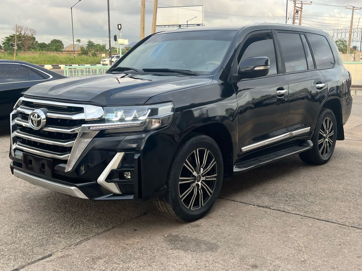 vitledealership's tweet photo. FORIEGN USED TOYOTA LAND CRUISER PRADO 2017
ACCIDENT FREE💯
LNOTHING TO FIX💯*l
PRICE : 65M Naira 
LOCATION -LAGOS   

Galatasaray Shoes Leaked "Don Jazzy Again" "Made in Lagos" "CHANGE YOUR MIND" Nkunku JAMB Infinit "Fluminense vs Chelsea" "Enugu Air" https://t.co/XfMRwrYNUg