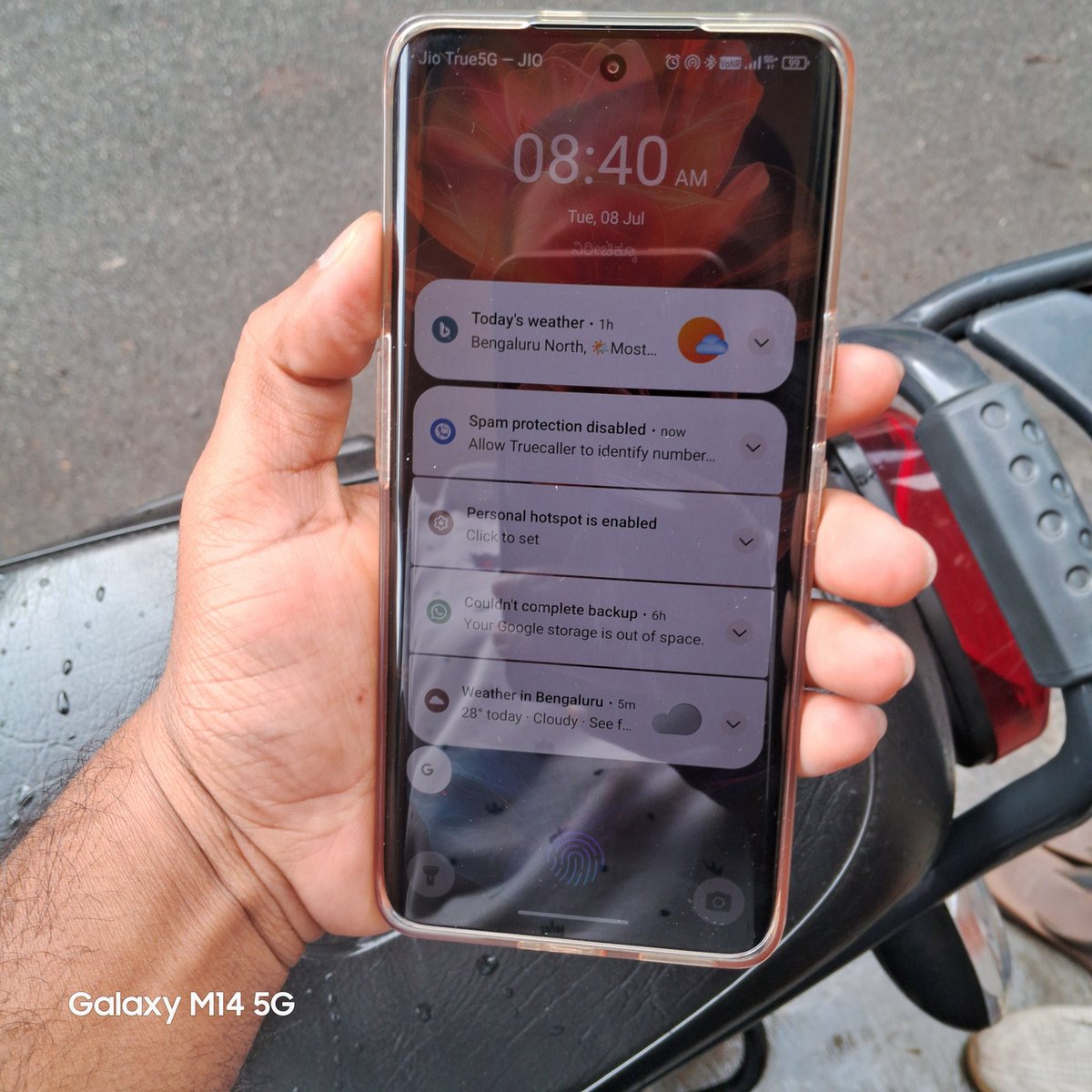 rahul_talks23's tweet image. Thank you @LavaMobile  Team. I requested for the demo at home for Agni 3. I&apos;m impressed with the service, the premium feel when i held the device in my hand and the insta screen is the perfect &apos;Show Stealer&apos;. BTW I&apos;m Agni 1 user from almost 2 years.  #proudlyindian #Bengaluru