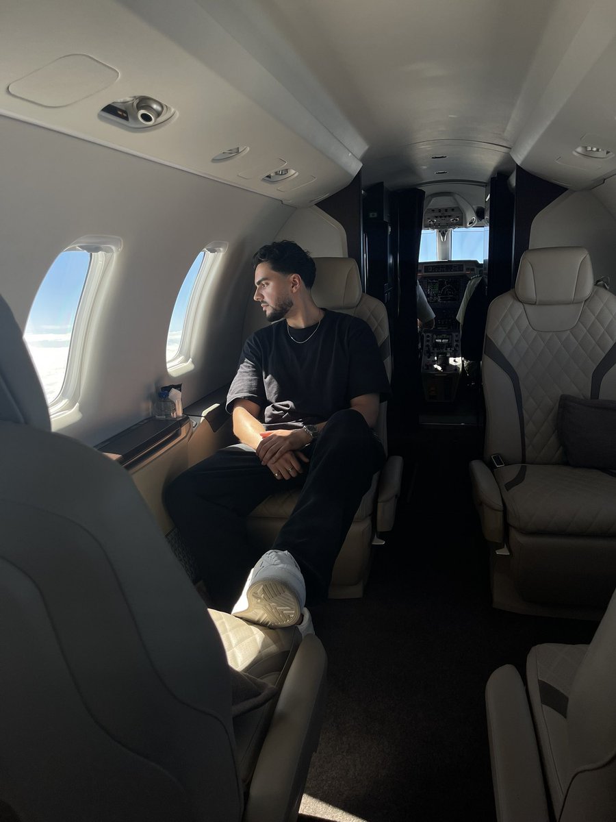 Lamar ❄️ tweet media