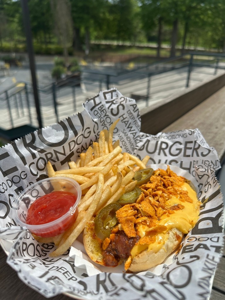 Elevate your lunch break with a stop by @hotdogfactorywestend! From the perfectly grilled hot dog to the toasted bun and signature toppings, there's no going wrong with a sunny day and a great hot dog. 🌭 #leeandwhite #atl #westend