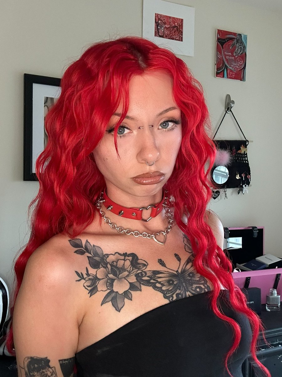 Hi, hello, I am having a horrible, terrible, no good day. See the pout? No good! So if anyone wants to be my emotional punching bag: 

🖤 SPH
$25 – One DM
$35 – Two DMs
$55 – Five DMs

🖤 Humiliation / Degradation
$25 – One DM
$35 – Two DMs
$55 – Five DMs