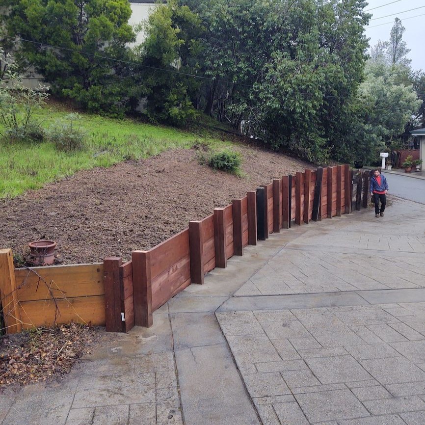 ColoresTree's tweet image. Add value and privacy with strong, clean fence installation done right the first time. I build fences that last through wind, rain, and time. Get in touch for a quote.
#FenceInstallation #ColoresTreeService
treeservicesaromas.com