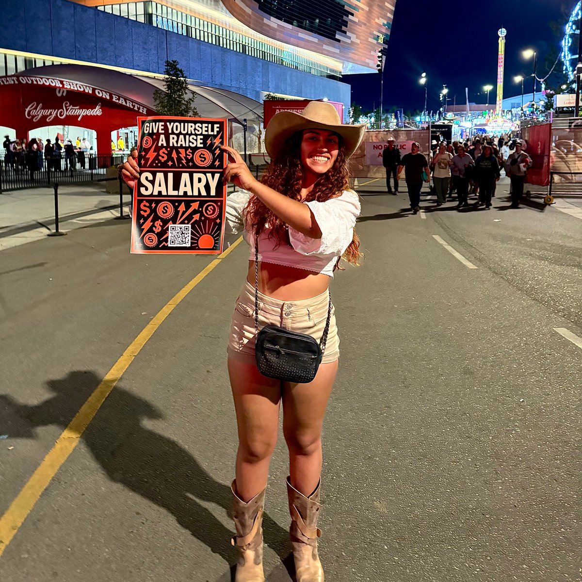 FCFNetwork's tweet image. The team was out spreading the good word of $salary last night at the most populated event in this city.
Next stop Belgium for Tomorrowland bringing the movement world wide. 🌍✈️
Give yourself a raise. $salary