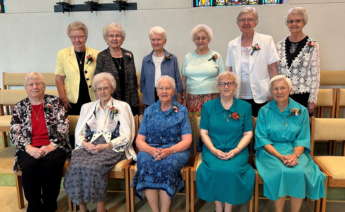 We are blessed to celebrate the Jubilees of our Sisters in Great Bend, KS. 💛🌹
oppeace.org/celebrate-anni…