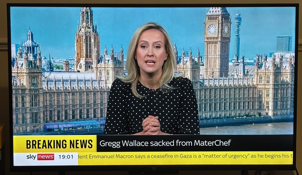 DanMax288's tweet image. That chyron on @SophyRidgeSky came down just as fast as it went up