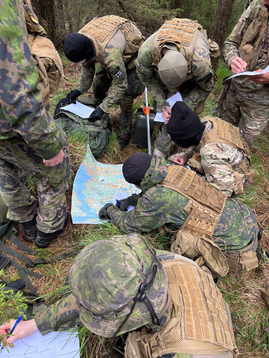 NavalAcademy's tweet image. Midshipman took part in Exercise Sea Warrior, a demanding 10-day leadership development program hosted by the Norwegian Naval Academy. They honed their leadership, resilience, and decision-making skills in a high-pressure, field-based environment designed to forge naval officers.