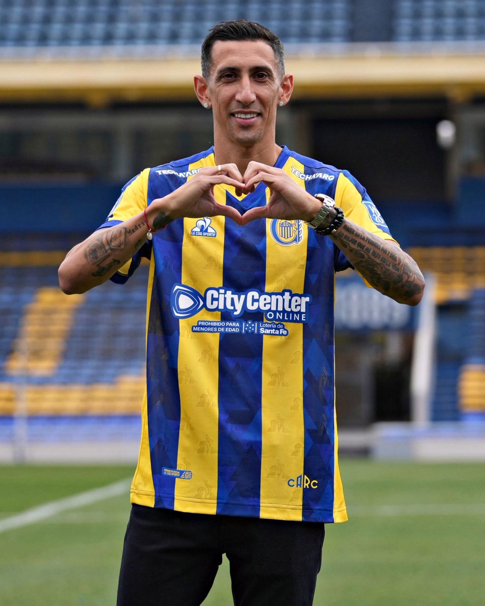 classicshirts's tweet photo. Di Maria is home. https://t.co/mUAypIJ8v5