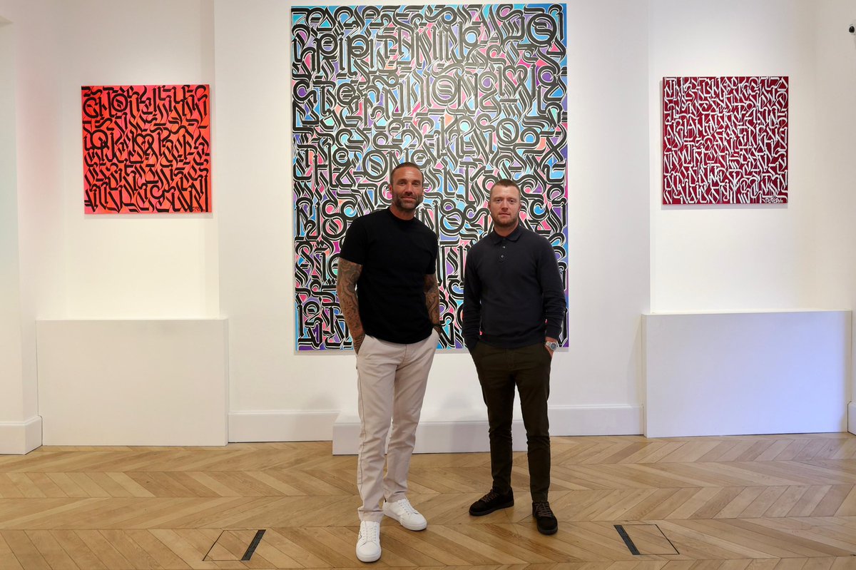 SulleySteven's tweet image. Gallery visit and podcast interview with @CalumBest
Firstly a private tour of the ‘ICON’ exhibition by DEFER here at Woodbury House and then went into a conversation about family, football and goals. Available soon to watch.
#CalumBest #WoodburyHouseArt #Podcast #Family #Goals