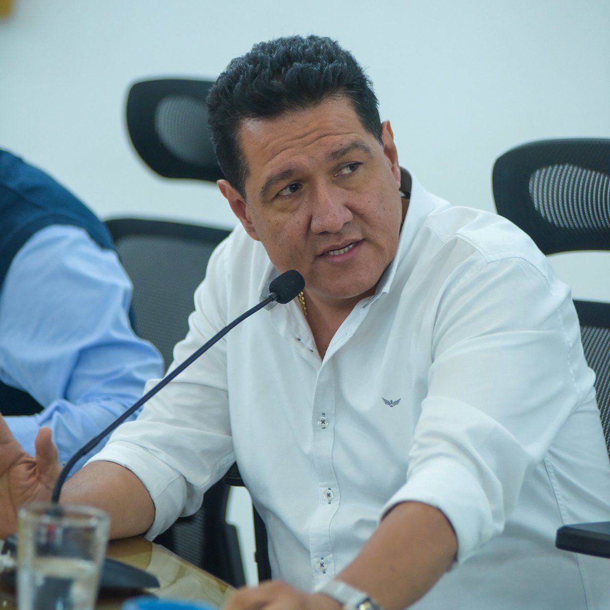 📊 #AEstaHora | Recibimos el informe del <a href="/acueductobga/">Acueducto Metropolitano de Bucaramanga</a> del primer trimestre 2025. Los Concejales pidieron recuperar el alcantarillado, para brindar un servicio más eficiente, además mejorar el servicio en el área rural y enviar un informe detallado sobre el cambio de medidores.