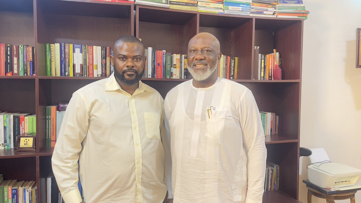 ArcOkpanachi's tweet photo. Always an Exciting time with my Boss, Elder Brother and Friend, His Excellency Sen. Dino Melaye, among other things we discussed today was his call to Bar as a Lawyer and Berister of the Federal republic of Nigeria this Thursday Congratulations Sir.. https://t.co/4dLuuIHz3m
