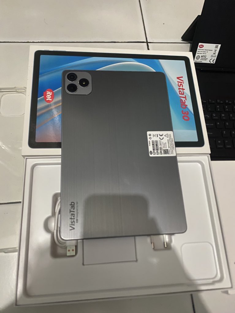 _sasageyo0's tweet photo. WTS Tab
Itel vistatab 30
free keyboard 
RAM 4GB/128GB
11” FHD
Pemakaian baru 4bulan (jarang dipakai)
99% mulus no minus
dijual karena gak ke pakai
1,5jt bisa nego
bisa cod jabodetabek https://t.co/vtD5sqY4WK