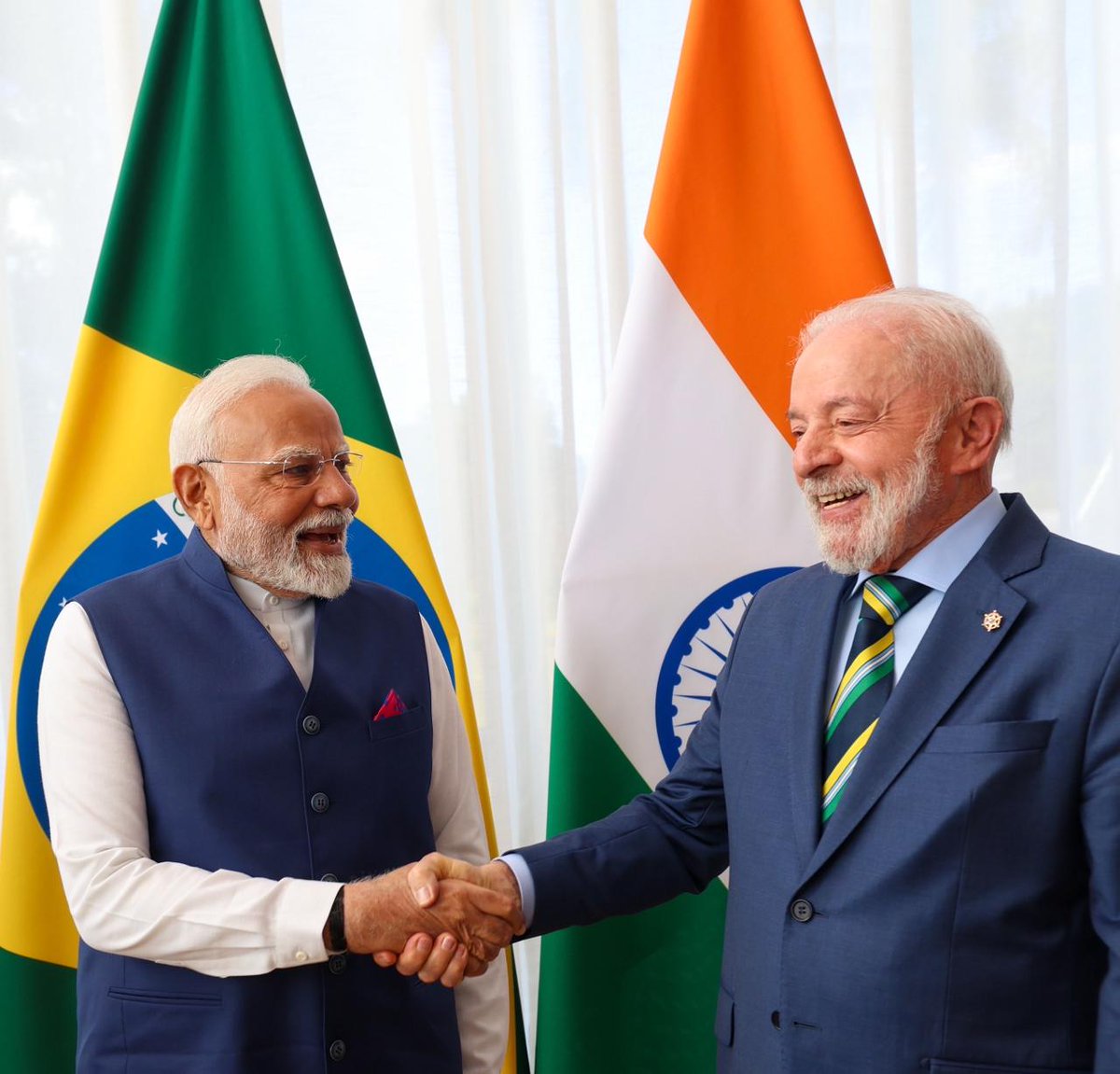 Narendra Modi tweet media