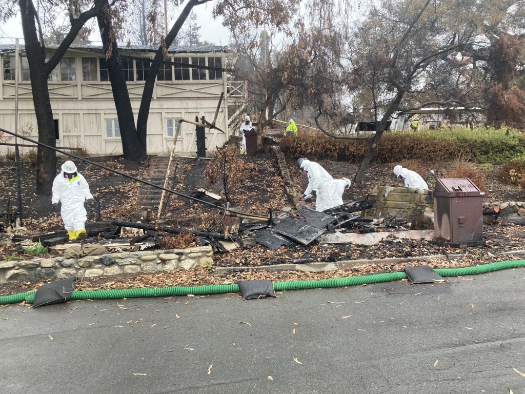 When the smoke cleared, #DTSC crews got to work:
🔥 961 properties
🧪 Hazardous materials removed
🤝 Coordinated response with <a href="/EPA/">U.S. EPA</a> &amp; <a href="/Cal_OES/">California Governor's Office of Emergency Services</a>

All to protect communities and speed recovery

#CalWildfires #PublicHealth #DTSCinAction
