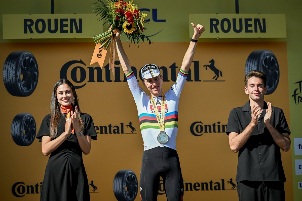 Benson Bulletin: Tour de France stage 4 🇫🇷

🎧 Hear from Pogačar, Gianetti, and Aldag as the GC battle once again shines through

dnlbenson.substack.com/p/benson-bulle…