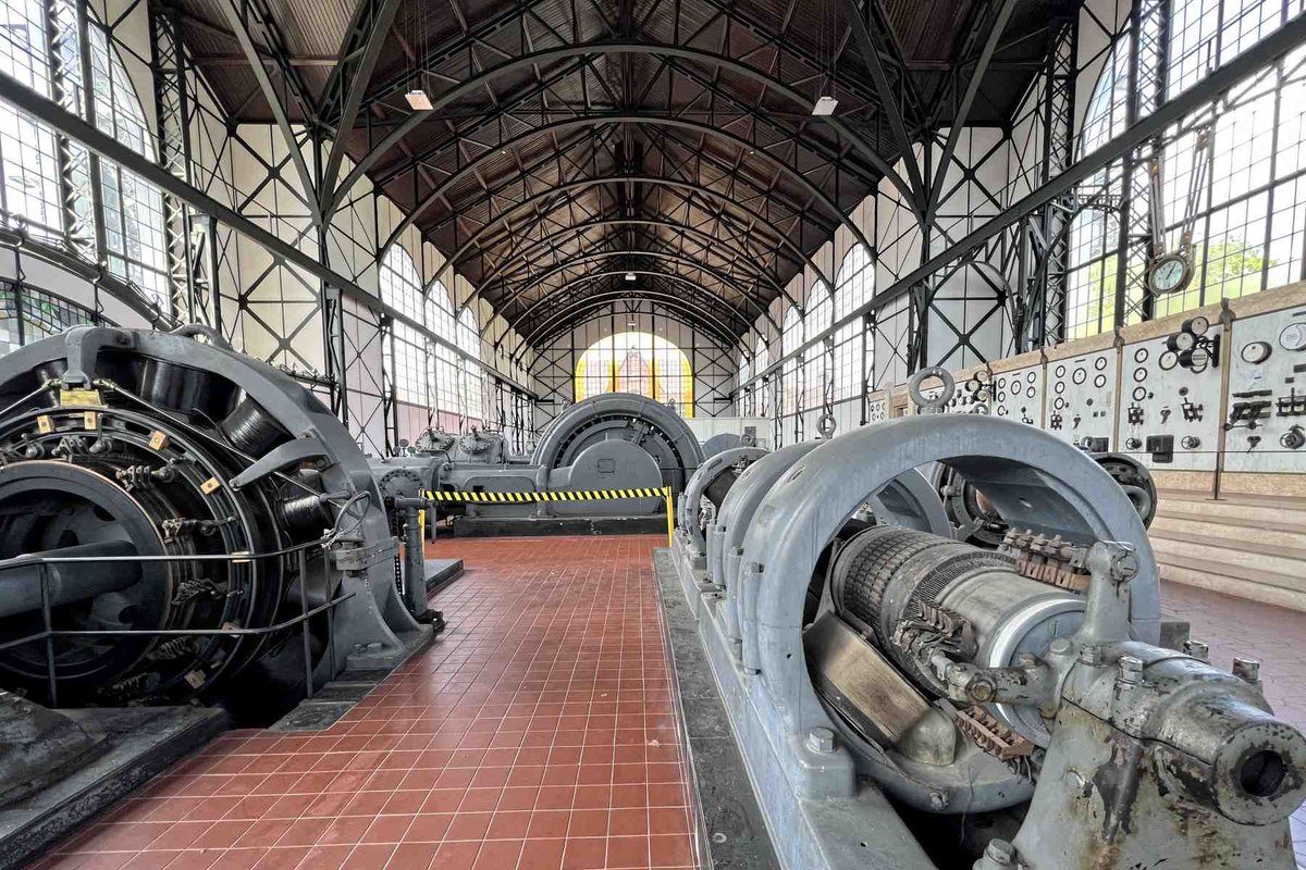 Here some more pics of the stunning Jugendstil coal mine in Dortmund, Germany. The mine was built between 1898 and 1904. After it closed in the 1960s, it was beautifully renovated.

The photos are by Andreas Kohler. This is his website:
fotosvonunterwegs.de/deutschland/mu…