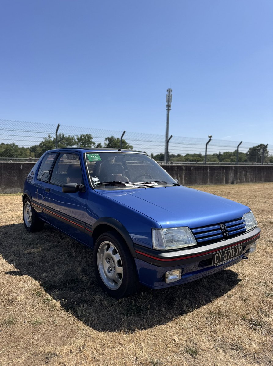 Steph_Lbb's tweet image. Gauche ou droite ? 😇
#LeMansClassic2025