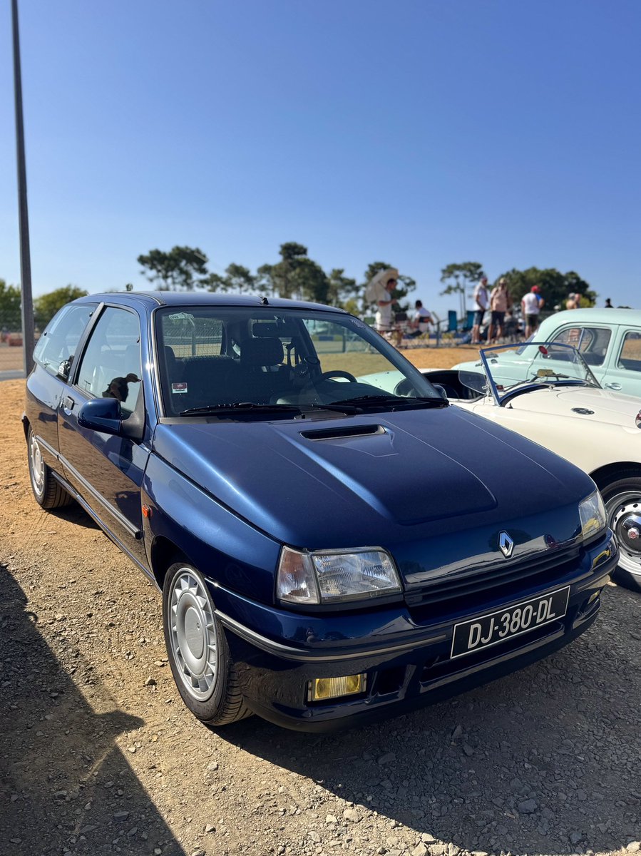 Steph_Lbb's tweet image. Gauche ou droite ? 😇
#LeMansClassic2025
