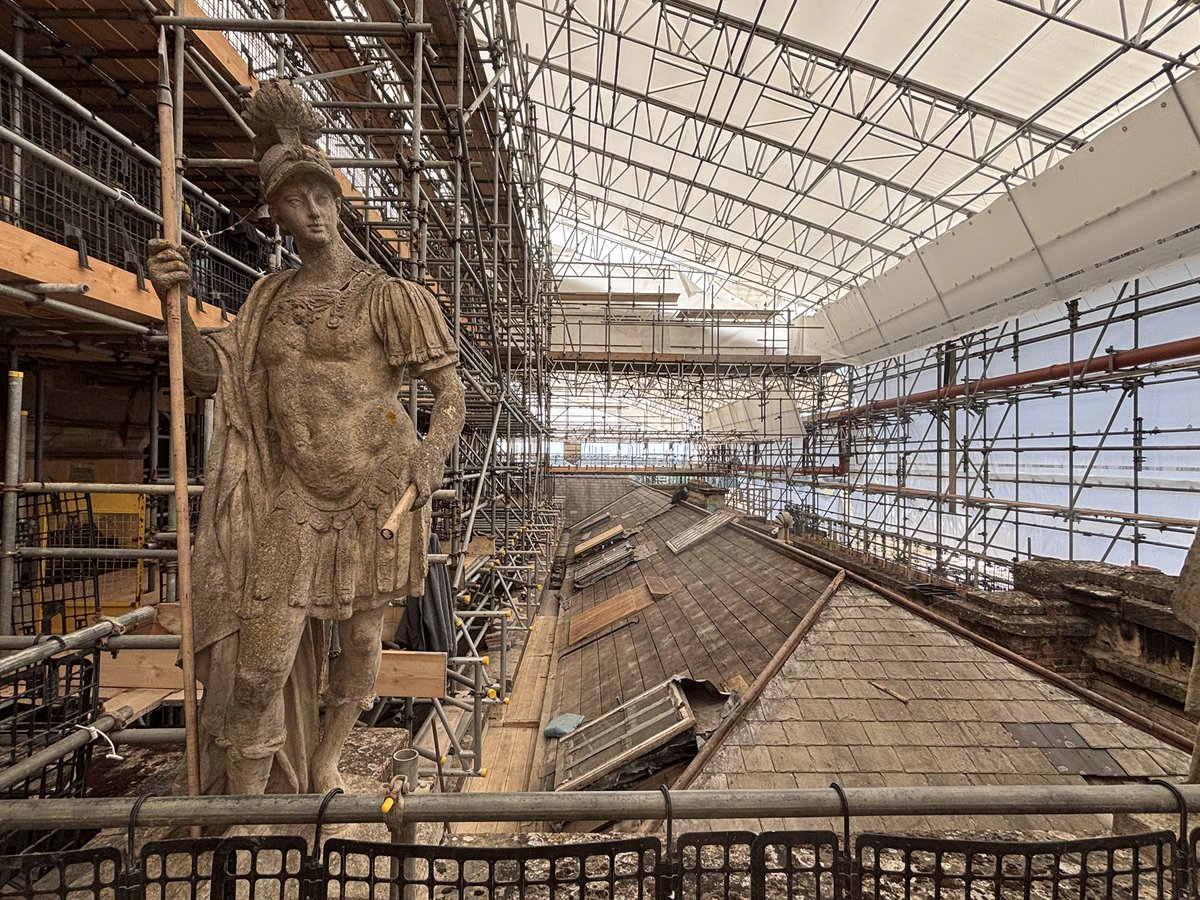 StuartRender's tweet image. Many thanks to Sarah-Jayne @BlenheimPalace for a show-round of the magnificent, and recently opened, ‘Rooftop View’. Seeing the rooftop sculptures and architecture up close was a memorable experience, and very well worth searching out. 
@AGTOUK