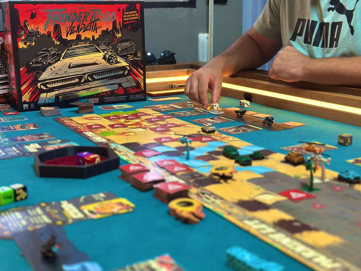 mesasparajuegos's tweet image. Playing on #mesasparajuegos tables. 
Being your experience to a unique level.
#boardgamegeek