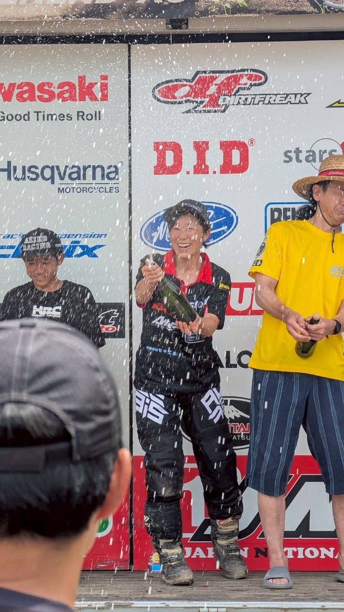 0630_mika's tweet image. 90レディースB 優勝✨️🏆✨️

120は力及ばす💧
それでも4周できた( ｰ̀дｰ́)و

チーズナッツは1年振りだったけど、自分なりに成長を感じられる走りができたと思う（自画自賛 笑）

 #WEXチーズナッツ
 #WaveFactory