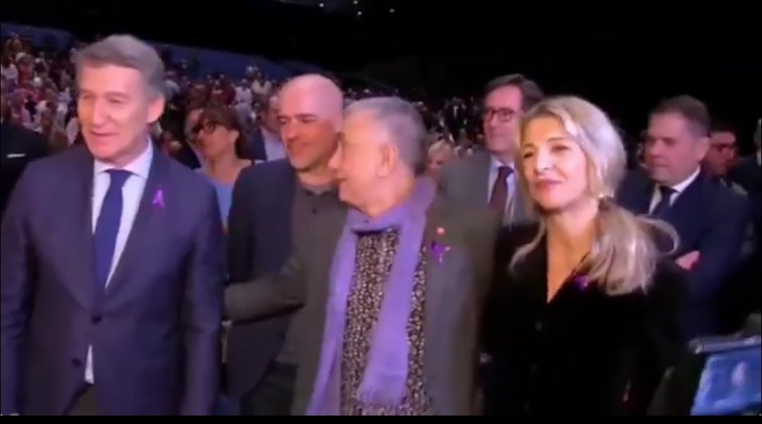 Por estas cosas los poderes económicos prefieren al "gobiernomásprogresistadelmundo". Porque hacen lo que haría la derecha pero con paz social.