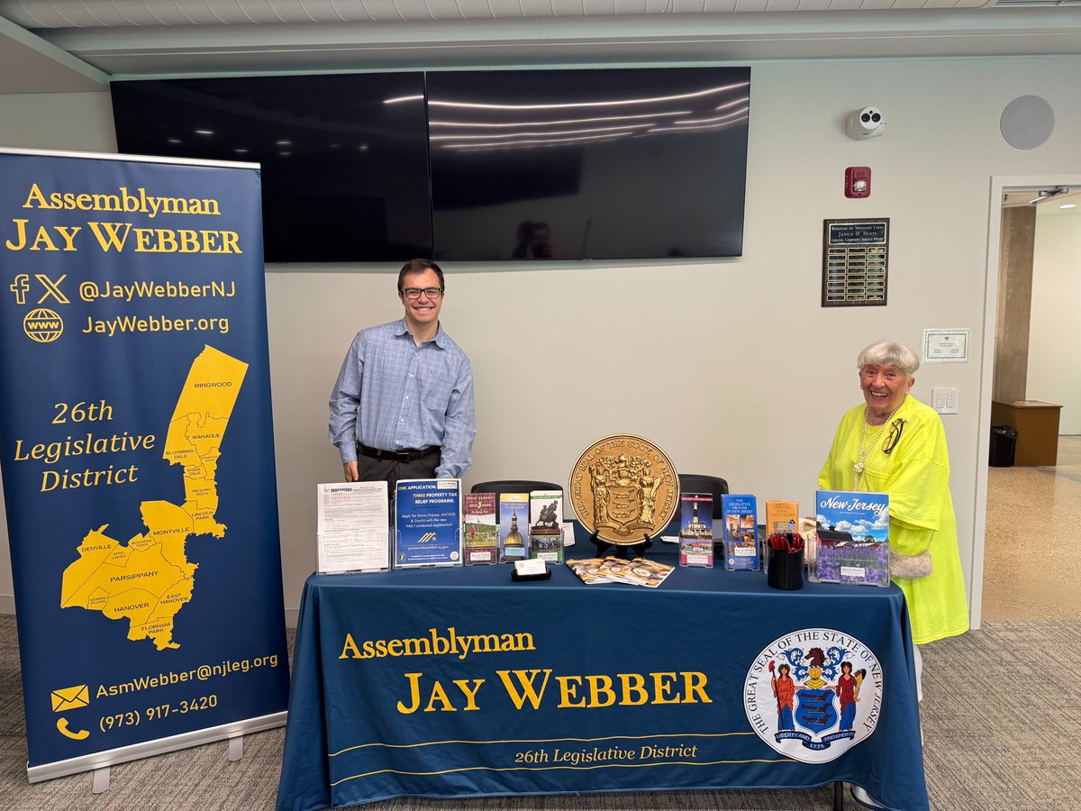 JayWebberNJ's tweet image. Serving up some #ConstituentServices alongside @MorrisCtyClerk in #MountainLakesNJ 🏞️
Couldn’t catch us today? Contact my office.
📧 asmwebber@njleg.org
#MorrisCounty #LD26
