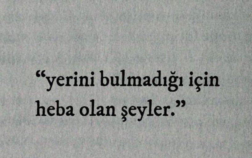Bir cümleyle uzun uzun bakıştık.