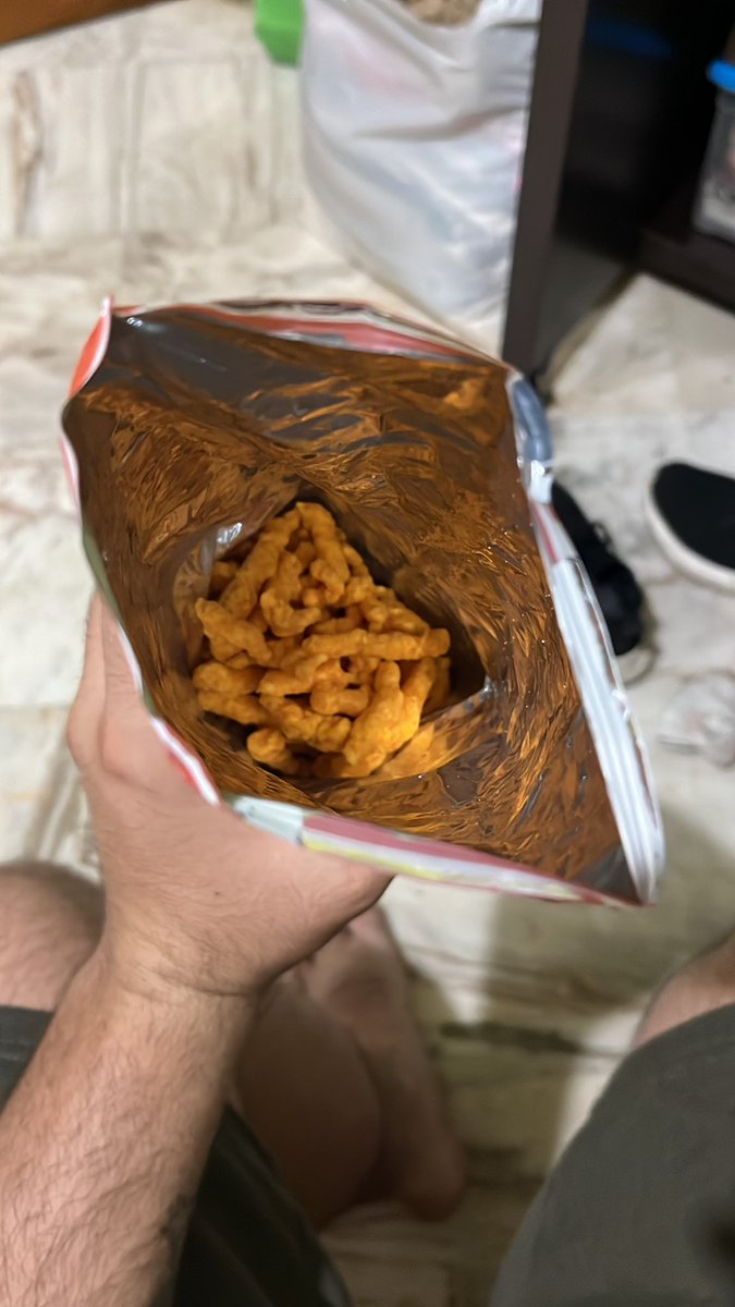 Adrián25 tweet media