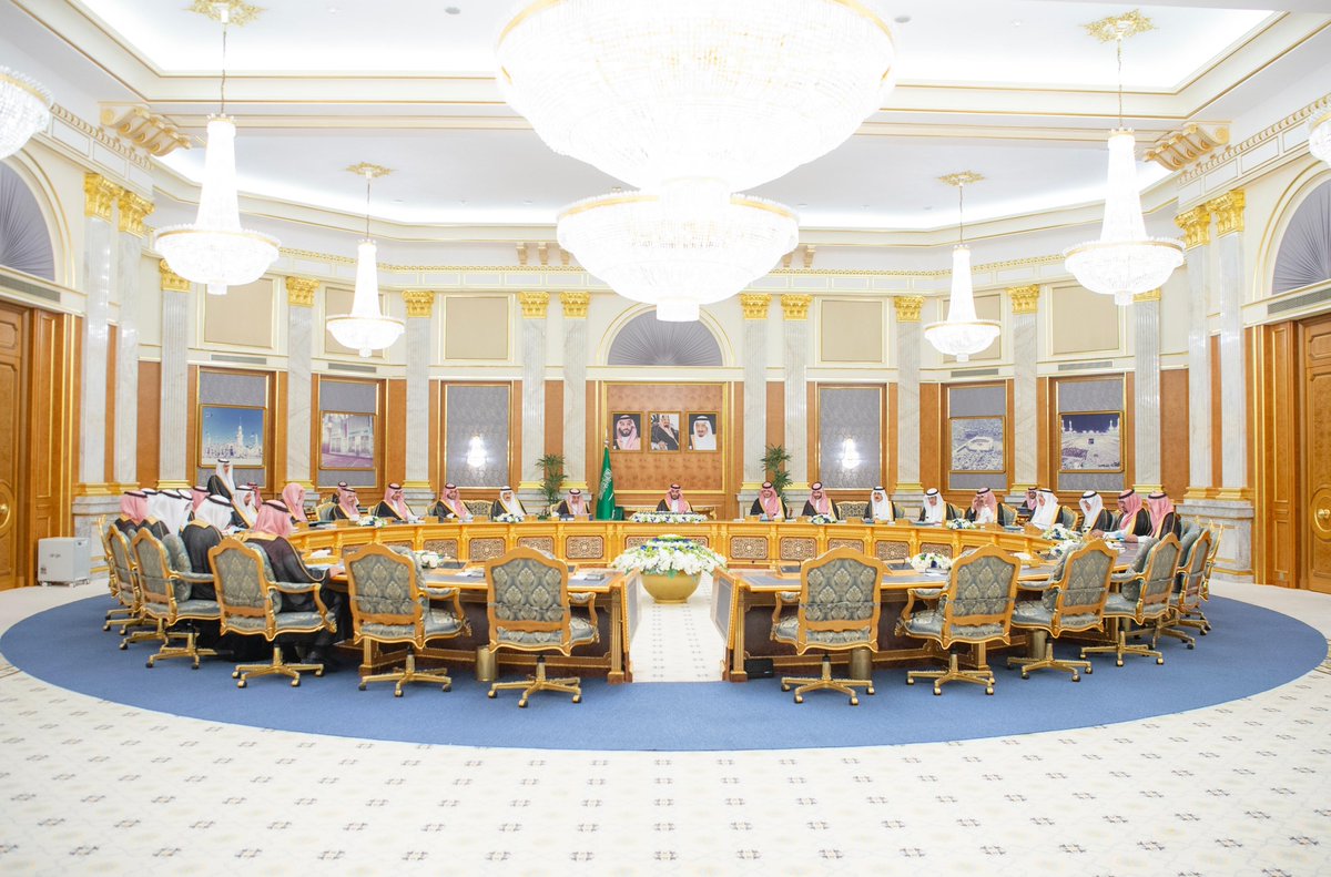 سمو سيدي #ولي_العهد يرأس جلسة #مجلس_الوزراء