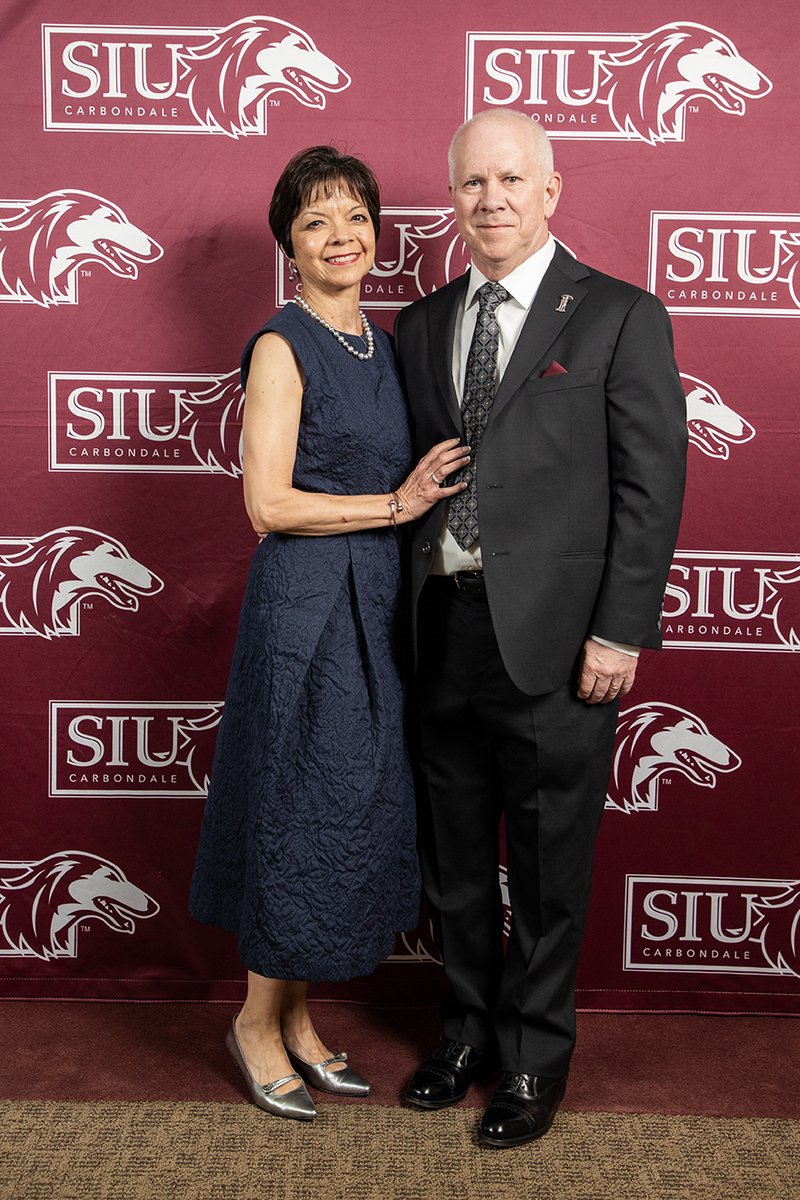 SIUFoundation's tweet image. We&apos;re proud to honor Dr. Clay DeMattei (&apos;78) &amp;amp; his wife, Leticia, for their $1M estate gift creating a scholarship for SIU students from Marion, Crab Orchard &amp;amp; Goreville.
Thank you for giving back to the region that shaped you. Read more: blog.siuf.org/?p=4560