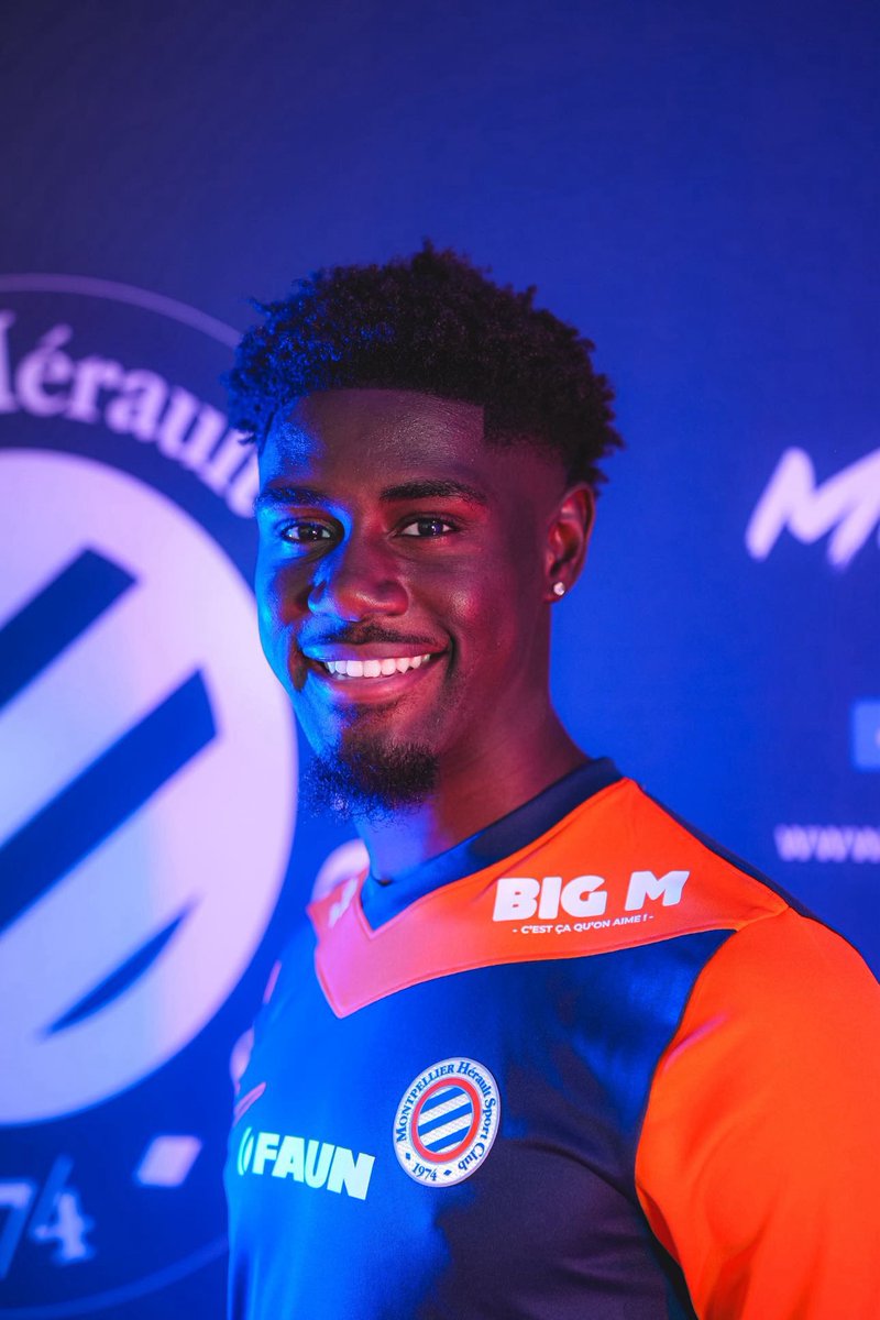 🥰 On l’Mbuku notre recrue !

📷 <a href="/MontpellierHSC/">MHSC</a> 
#mhsc #mhsconair