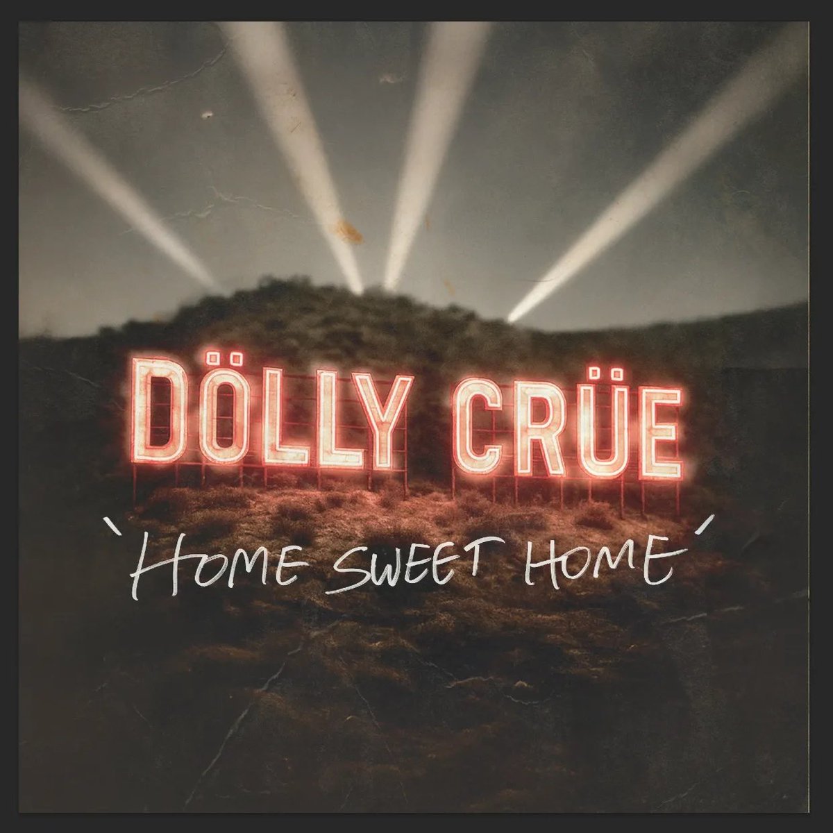 David Prado (@davidpradino) on Twitter photo #DiNotas by #EraDinosaurio
Mötley Crüe lanzará el 12 de Septiembre la compilation From The Beginning, su historia contada a traves de sus hits que incluye la versión de Home Sweet Home con Dolly Parton, parte de las regalías de dicho tema serán destinadas a <a href="/Covenant/">Covenant</a> House #DiNotas by #EraDinosaurio
Mötley Crüe lanzará el 12 de Septiembre la compilation From The Beginning, su historia contada a traves de sus hits que incluye la versión de Home Sweet Home con Dolly Parton, parte de las regalías de dicho tema serán destinadas a <a href="/Covenant/">Covenant</a> House