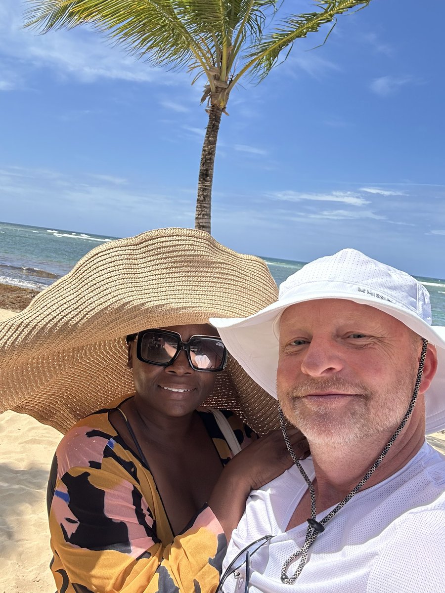 Adrift in the Caribbean…Celebrating our Anniversary 🥂