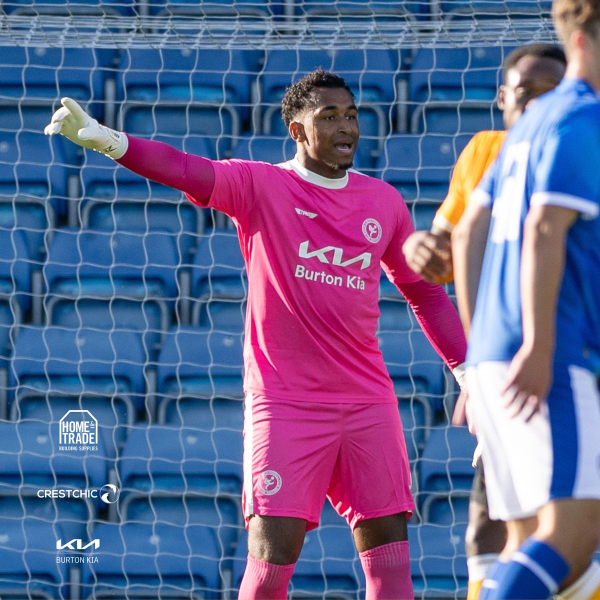 Debut goalkeeper, debut kit.

#TheBrewers