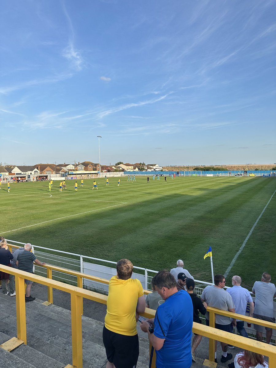 Redjacket98's tweet image. Pre-Season 25/26 💙💛 @CanveyUltras