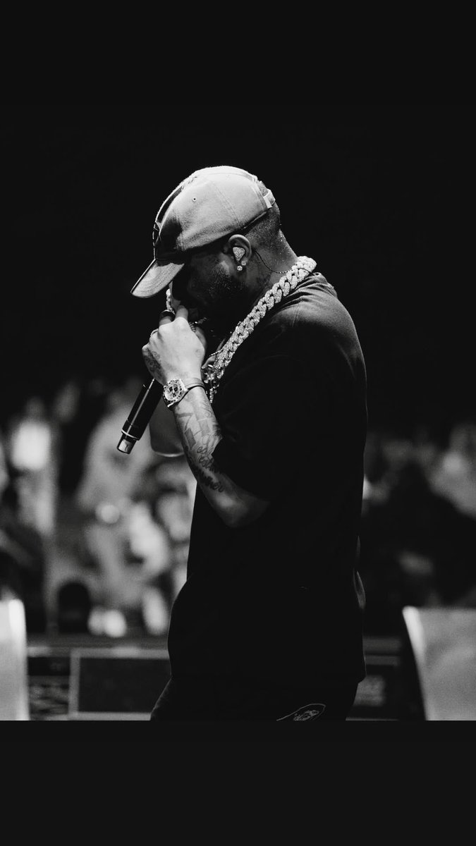 davidooificial_'s tweet image. How much is your debt and house rent? 

I’ll pay courtesy @Davidoifficial @meedaypk and @CheffChi_ 

Picking and Crediting 50 Real Answers with honesty and sincerity only. 

Follow @Tsportsanalysis @weblognaija  and @truesportsng